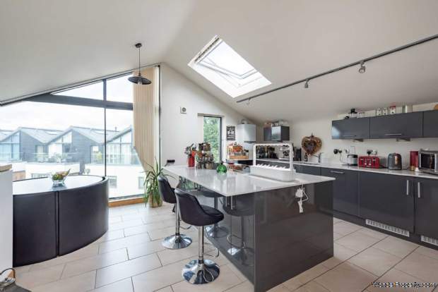 Additional Property Image 3 bedroom House for sale in Tring 6