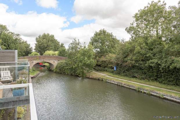 Additional Property Image 3 bedroom House for sale in Tring 20