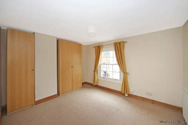 Additional Property Image 2 bedroom Terraced for sale in Tring 8