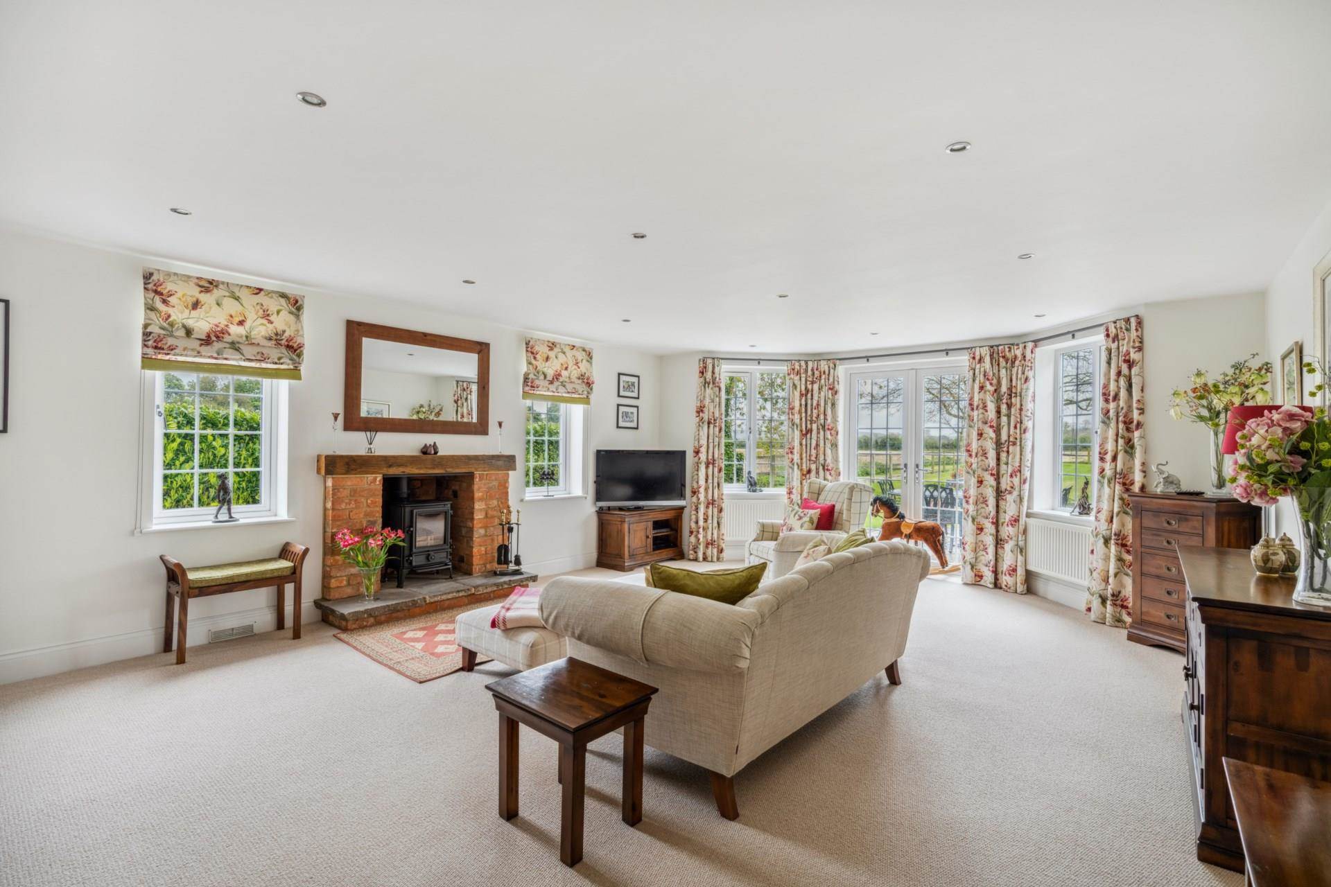 Additional Property Image 6 bedroom Detached for sale in Tring 5