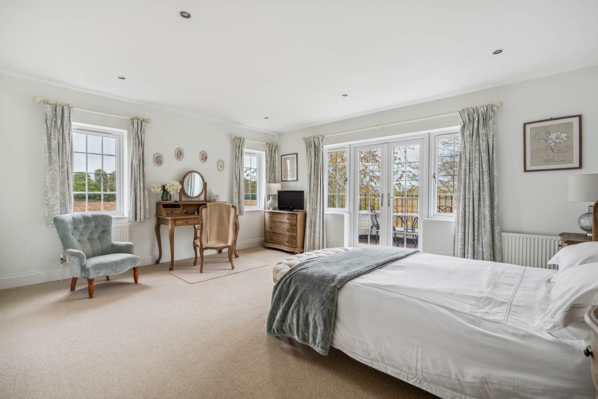 Additional Property Image 6 bedroom Detached for sale in Tring 16