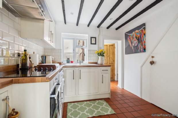 Additional Property Image 2 bedroom Cottage for sale in Tring 9