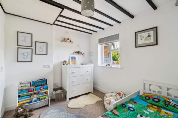 Additional Property Image 2 bedroom Cottage for sale in Tring 12