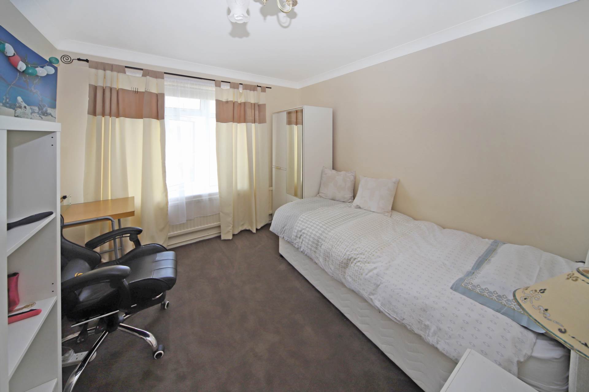 Additional Property Image 6 bedroom Town House for sale in Tring 7