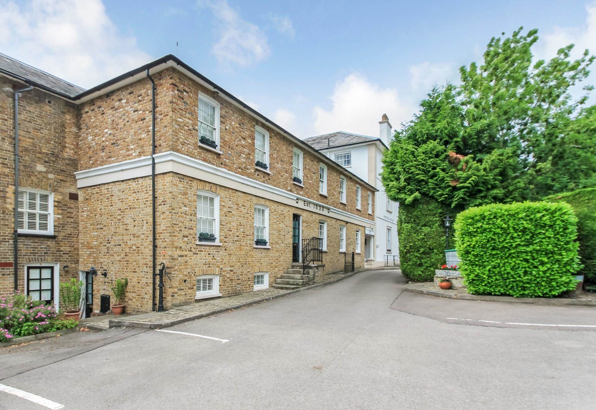 Additional Property Image 1 bedroom Apartment for sale in Tring 12