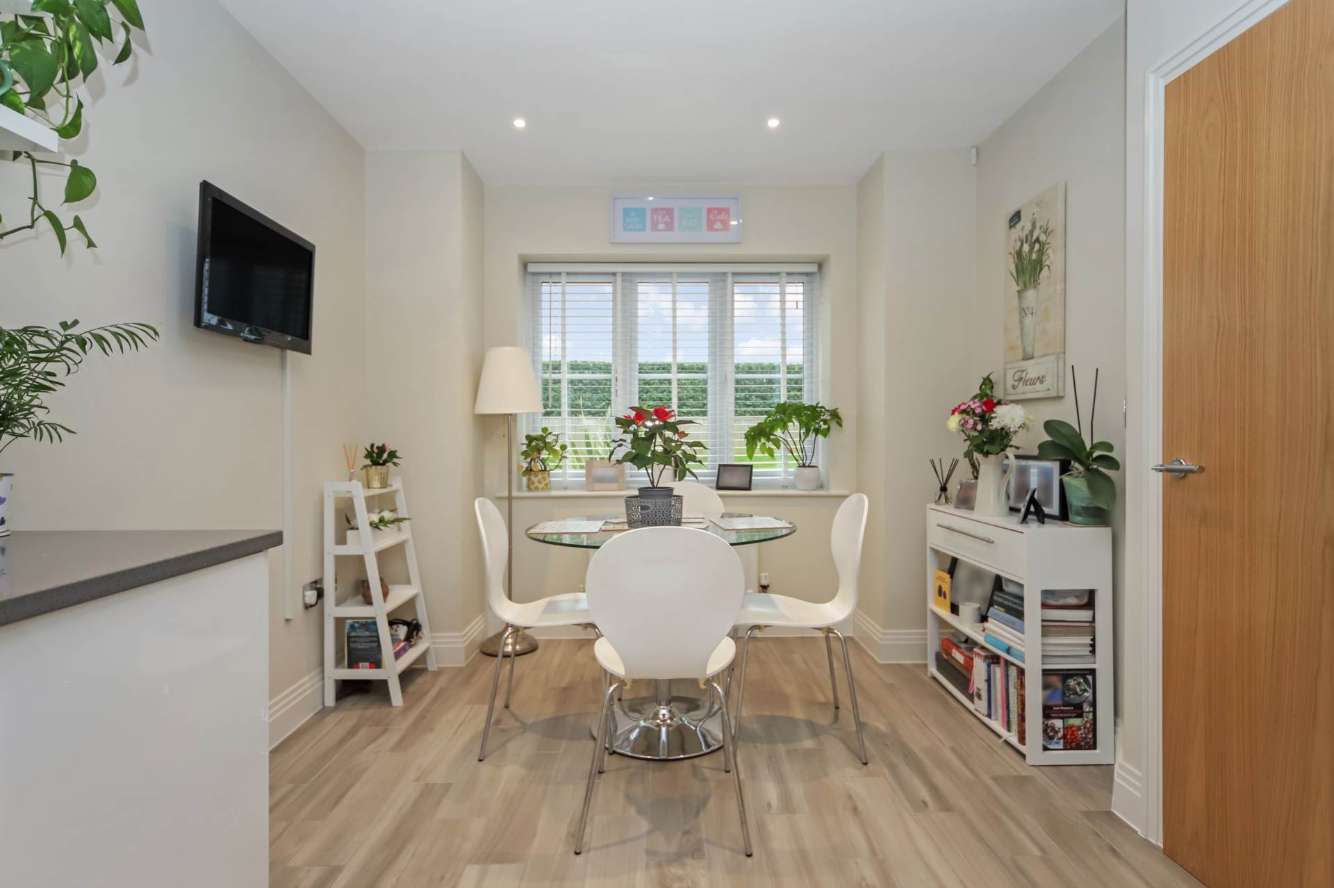 Additional Property Image 4 bedroom Semi Detached for sale in Aylesbury 10