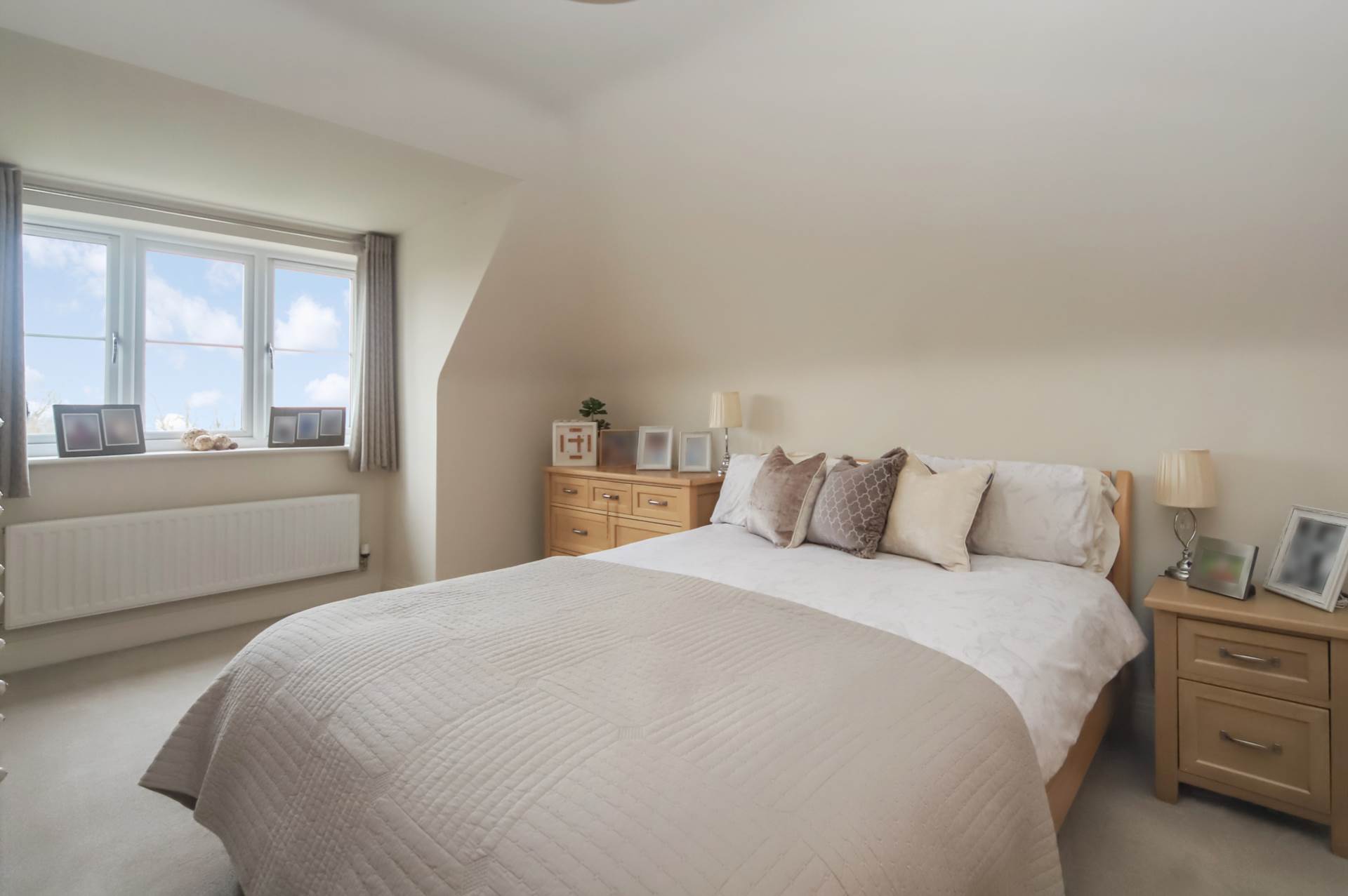 Additional Property Image 4 bedroom Semi Detached for sale in Aylesbury 12