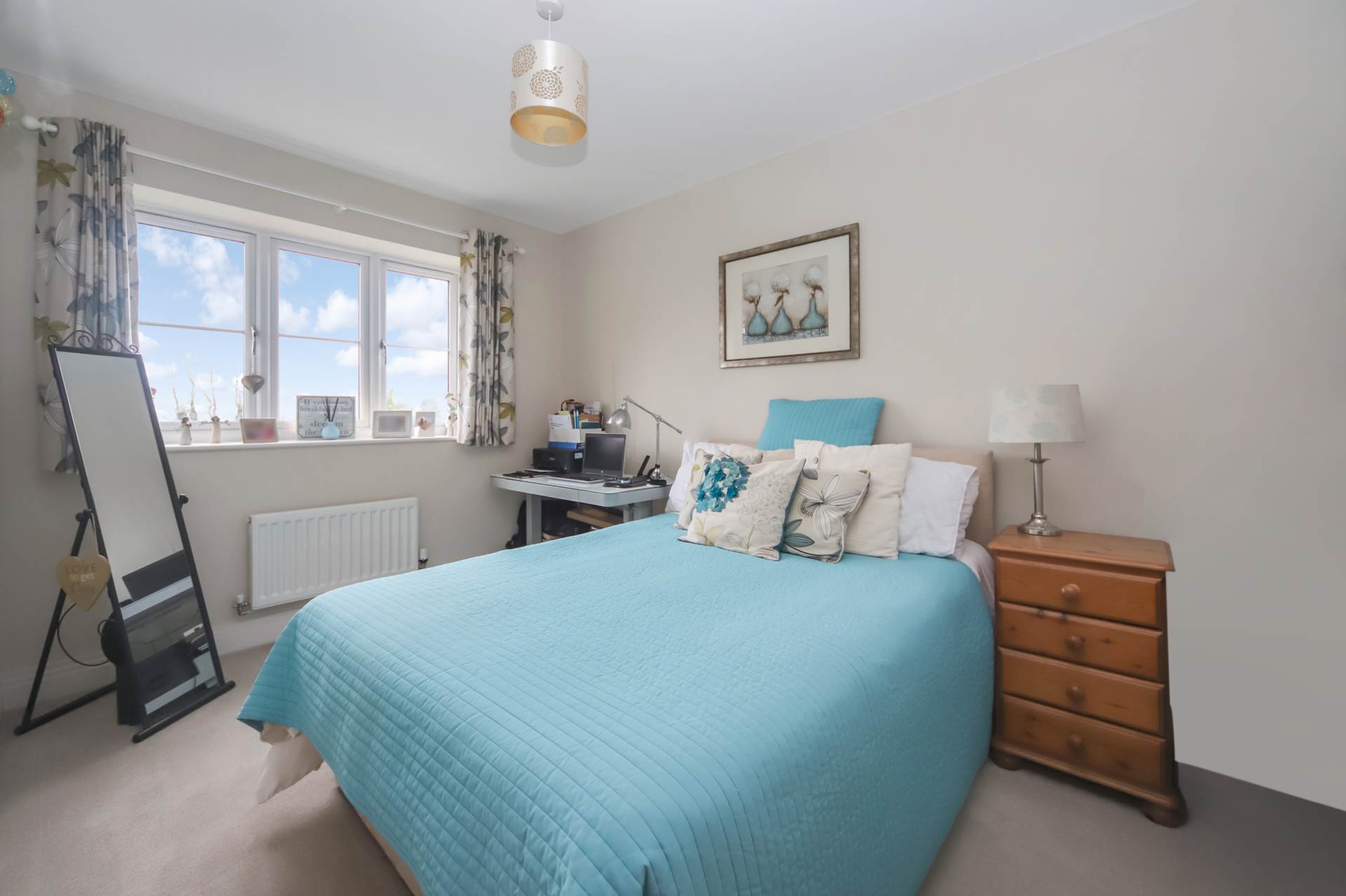 Additional Property Image 4 bedroom Semi Detached for sale in Aylesbury 16