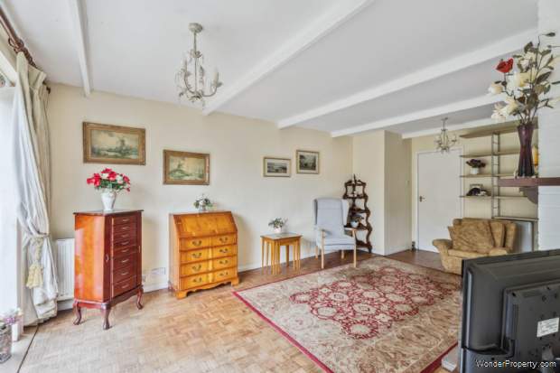 Additional Property Image 2 bedroom Bungalow for sale in Tring 5