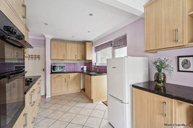 Additional Property Image 2 bedroom Bungalow for sale in Tring 15