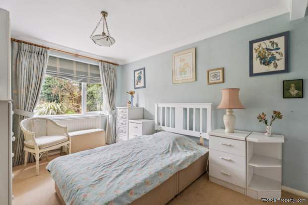 Additional Property Image 2 bedroom Bungalow for sale in Tring 19