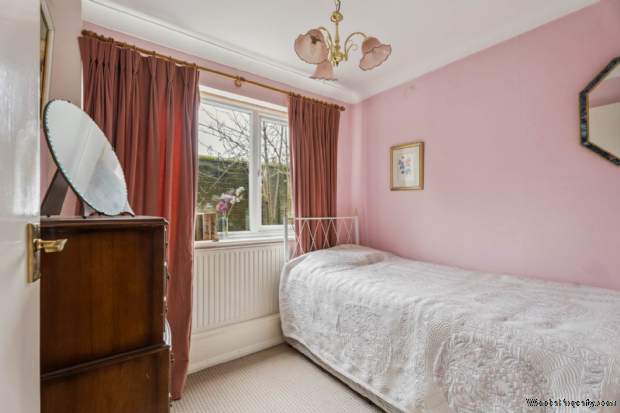 Additional Property Image 2 bedroom Bungalow for sale in Tring 9