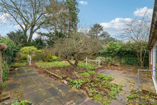 Additional Property Image 2 bedroom Bungalow for sale in Tring 11