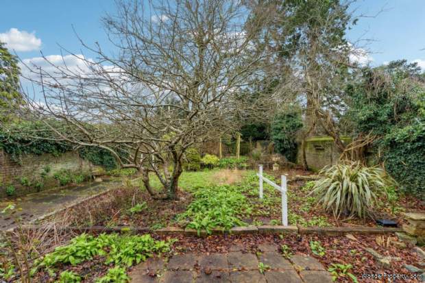 Additional Property Image 2 bedroom Bungalow for sale in Tring 13