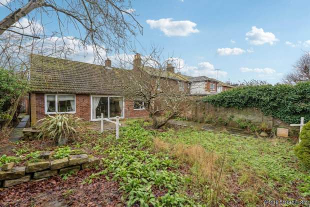 Additional Property Image 2 bedroom Bungalow for sale in Tring 14