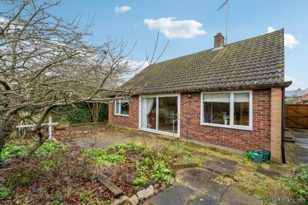 Additional Property Image 2 bedroom Bungalow for sale in Tring 8