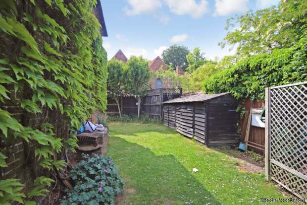 Additional Property Image 3 bedroom Detached for sale in Tring 14