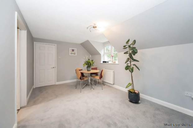 Additional Property Image 2 bedroom Apartment for sale in Tring 3