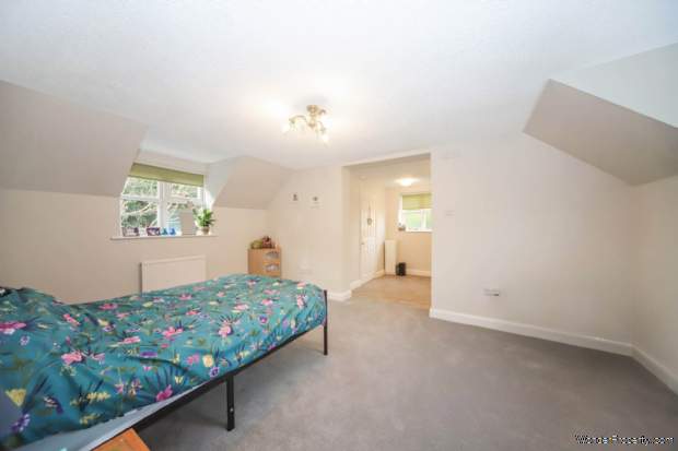 Additional Property Image 2 bedroom Apartment for sale in Tring 5