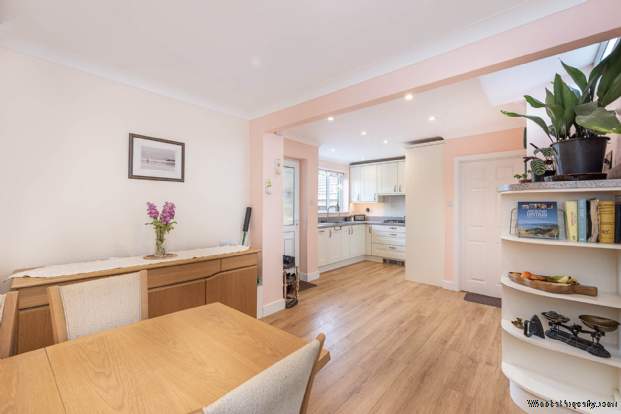Additional Property Image 3 bedroom Detached Bungalow for sale in Tring 2