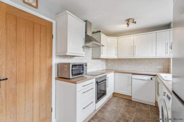 Additional Property Image 3 bedroom Terraced for sale in Leighton Buzzard 5