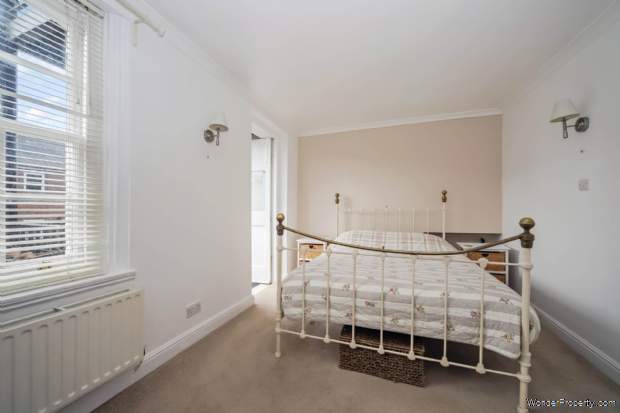 Additional Property Image 2 bedroom Flat for sale in Tring 10