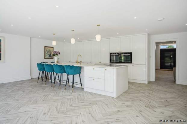 Additional Property Image 6 bedroom Detached for sale in Aylesbury 6