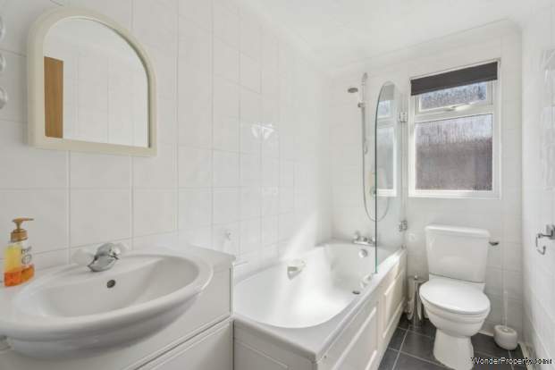 Additional Property Image 5 bedroom Detached for sale in Aylesbury 19