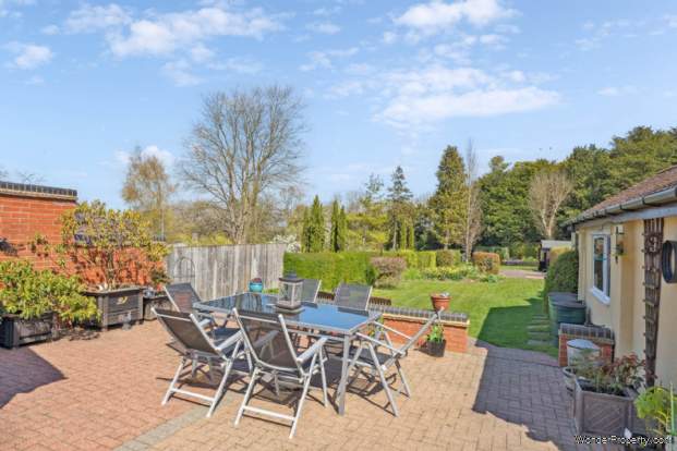 Additional Property Image 5 bedroom Detached for sale in Aylesbury 12