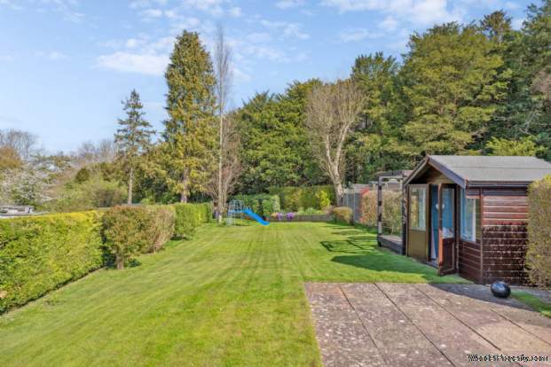 Additional Property Image 5 bedroom Detached for sale in Aylesbury 7