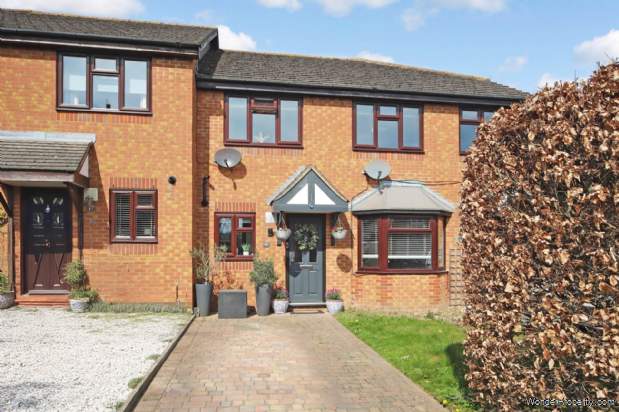 3 bedroom Terraced for sale in Tring