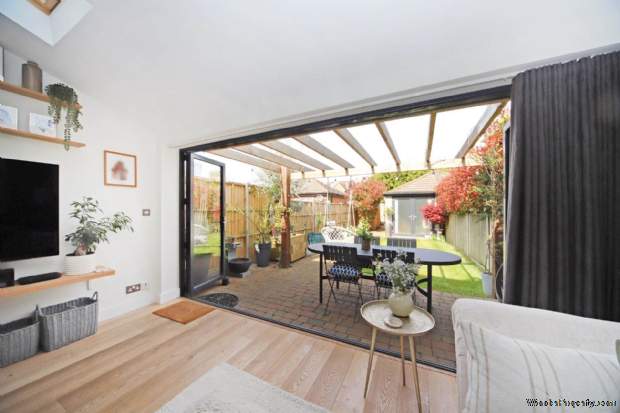 Additional Property Image 3 bedroom Terraced for sale in Tring 3