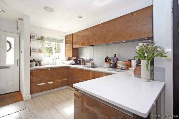 Additional Property Image 3 bedroom Terraced for sale in Tring 5