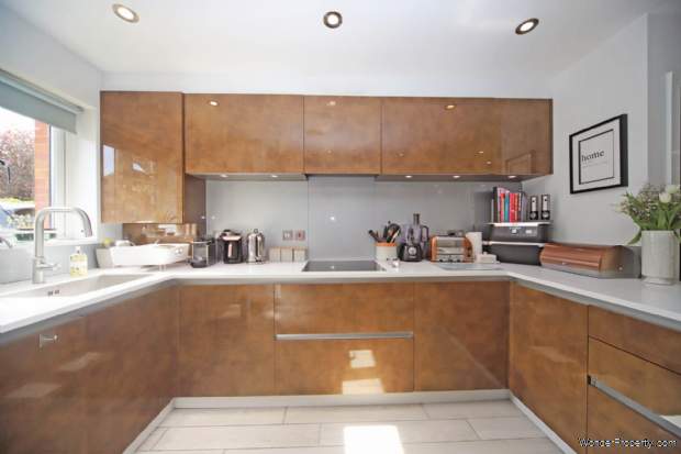 Additional Property Image 3 bedroom Terraced for sale in Tring 6