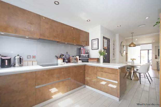 Additional Property Image 3 bedroom Terraced for sale in Tring 15