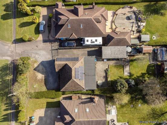 Additional Property Image 2 bedroom Detached Bungalow for sale in Dunstable 10