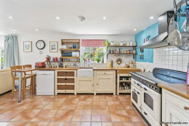 Additional Property Image 4 bedroom Detached for sale in Tring 20