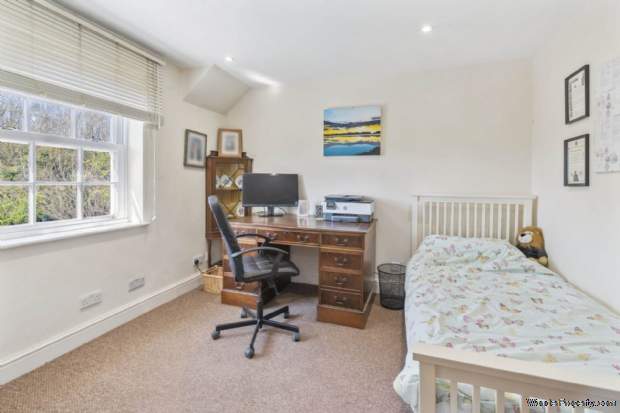 Additional Property Image 4 bedroom Detached for sale in Tring 14