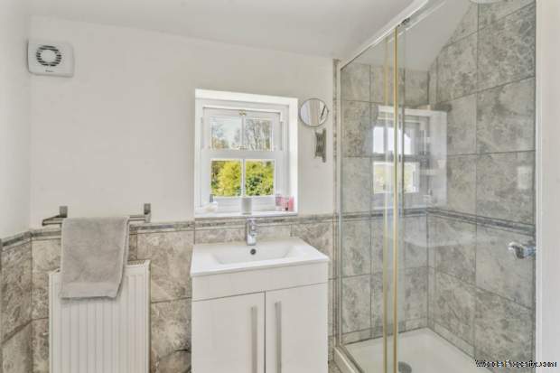 Additional Property Image 4 bedroom Detached for sale in Tring 8