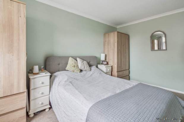 Additional Property Image 3 bedroom Semi Detached for sale in Tring 16