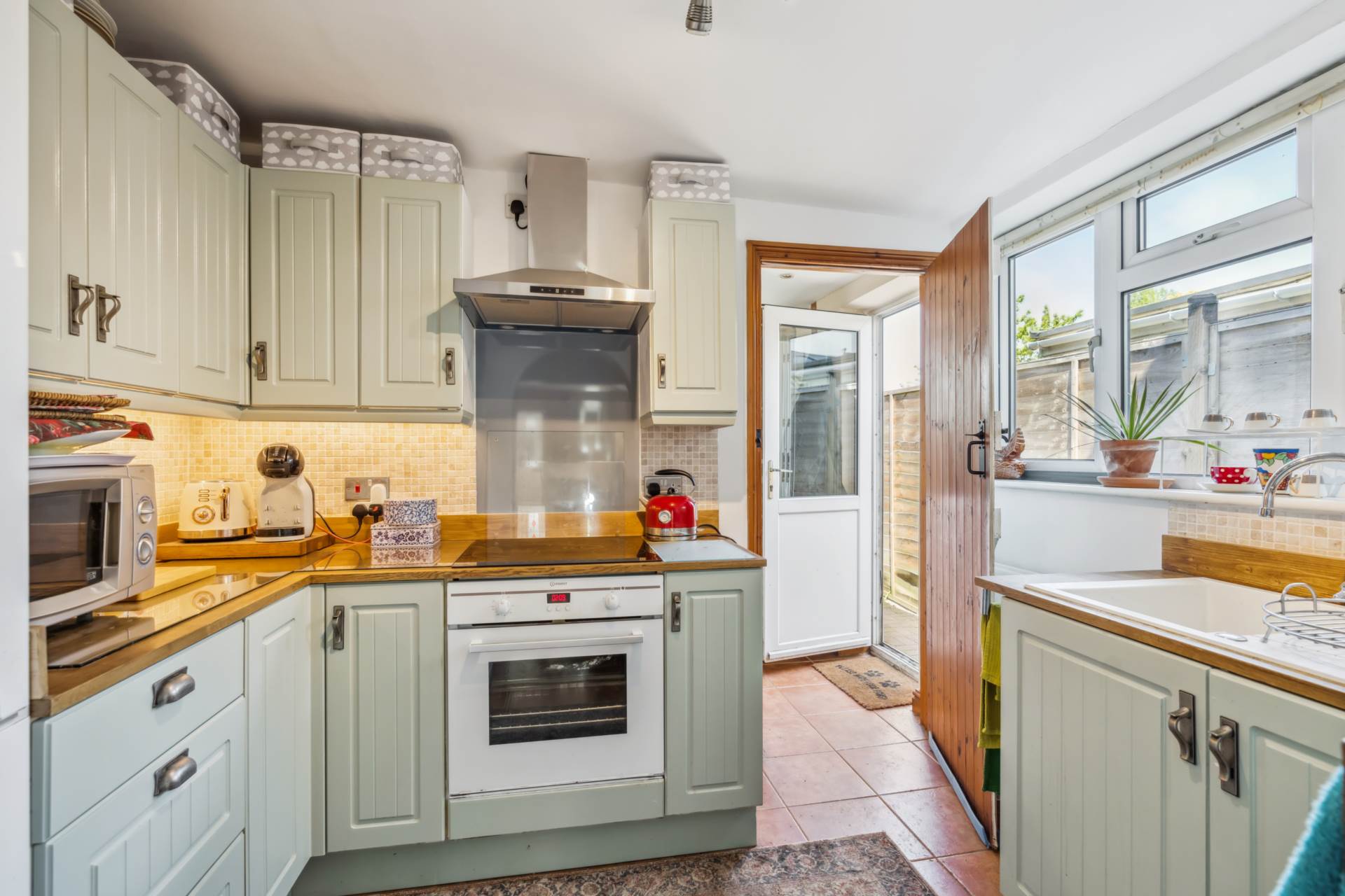 Additional Property Image 2 bedroom Terraced for sale in Aylesbury 6