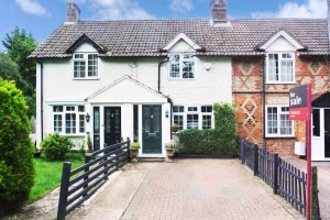 2 bedroom Terraced for sale in Aylesbury