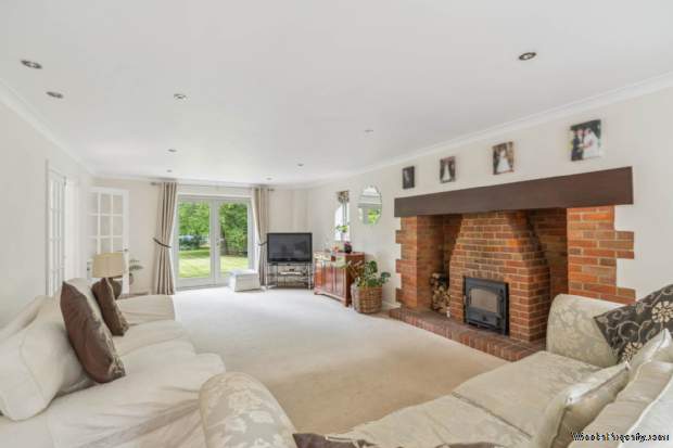 Additional Property Image 5 bedroom Detached for sale in Aylesbury 5