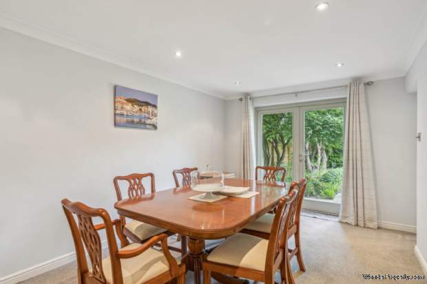 Additional Property Image 5 bedroom Detached for sale in Aylesbury 18