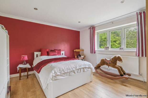 Additional Property Image 5 bedroom Detached for sale in Aylesbury 14