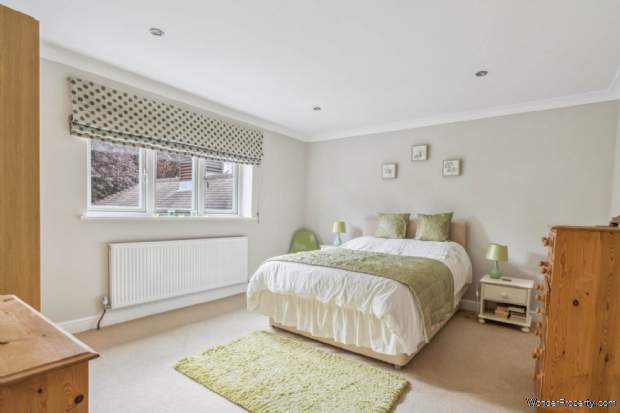 Additional Property Image 5 bedroom Detached for sale in Aylesbury 7