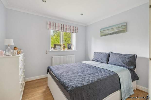 Additional Property Image 5 bedroom Detached for sale in Aylesbury 8