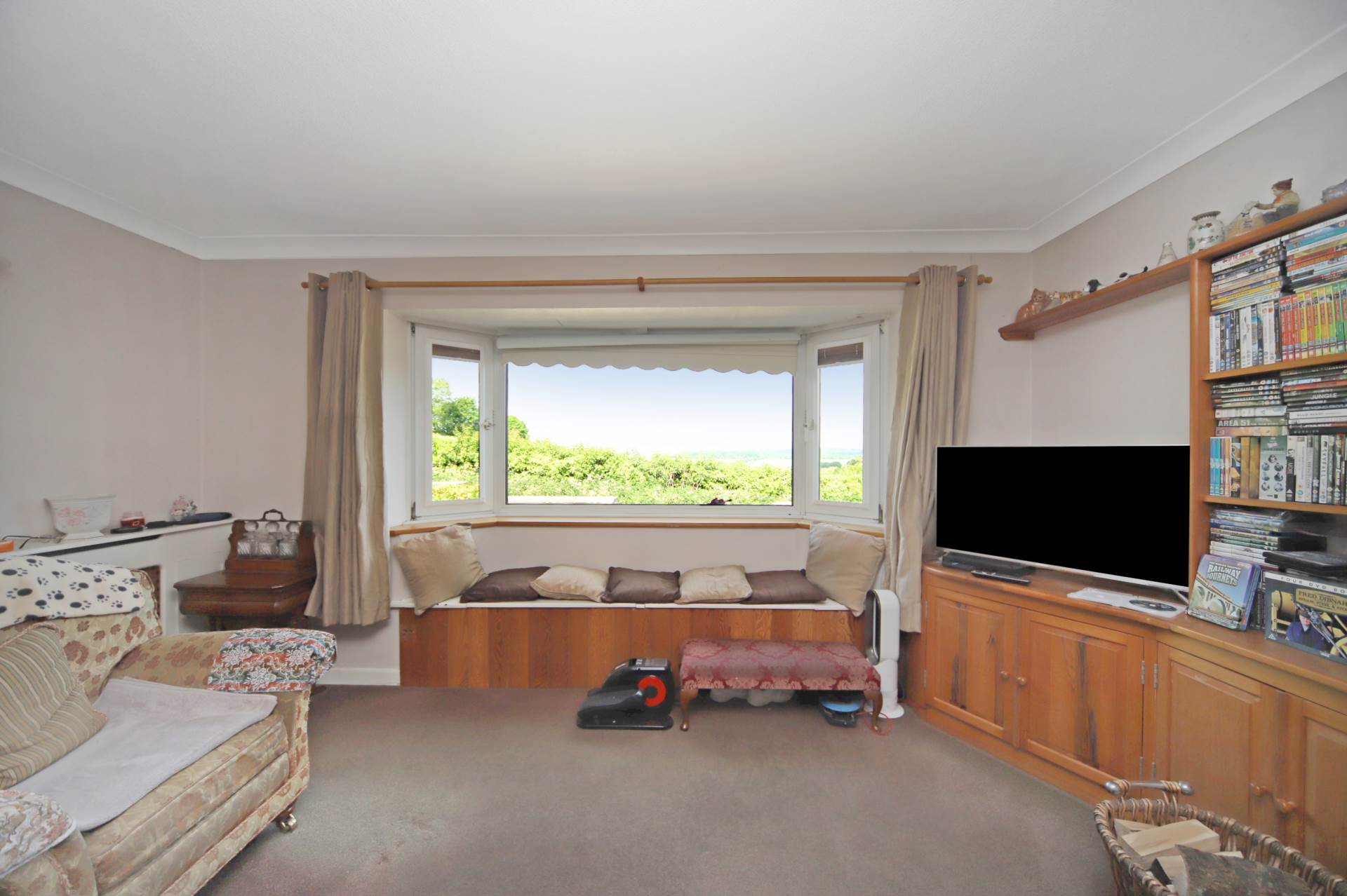 Additional Property Image 3 bedroom Detached Bungalow for sale in Leighton Buzzard 6