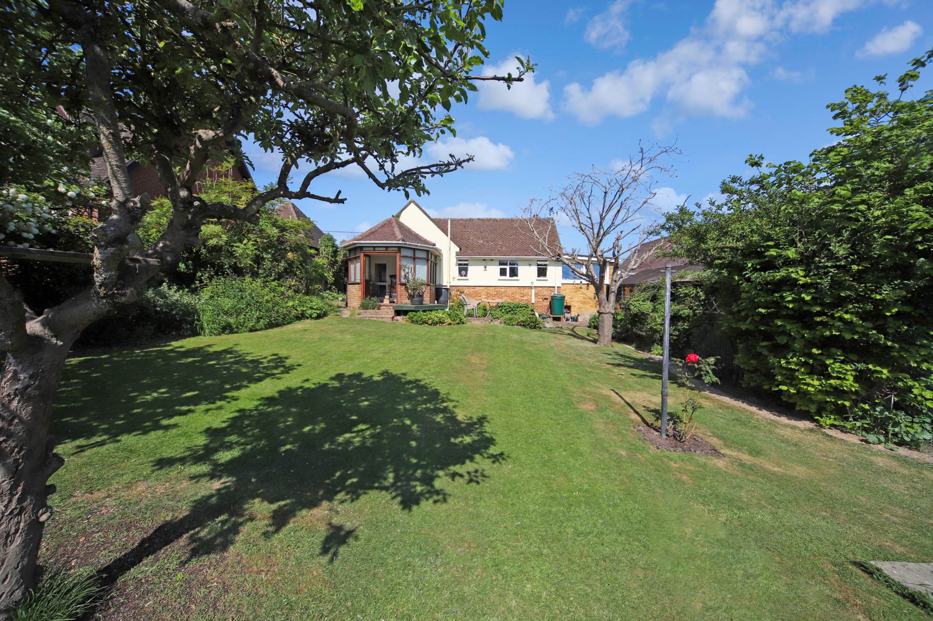 Additional Property Image 3 bedroom Detached Bungalow for sale in Leighton Buzzard 12