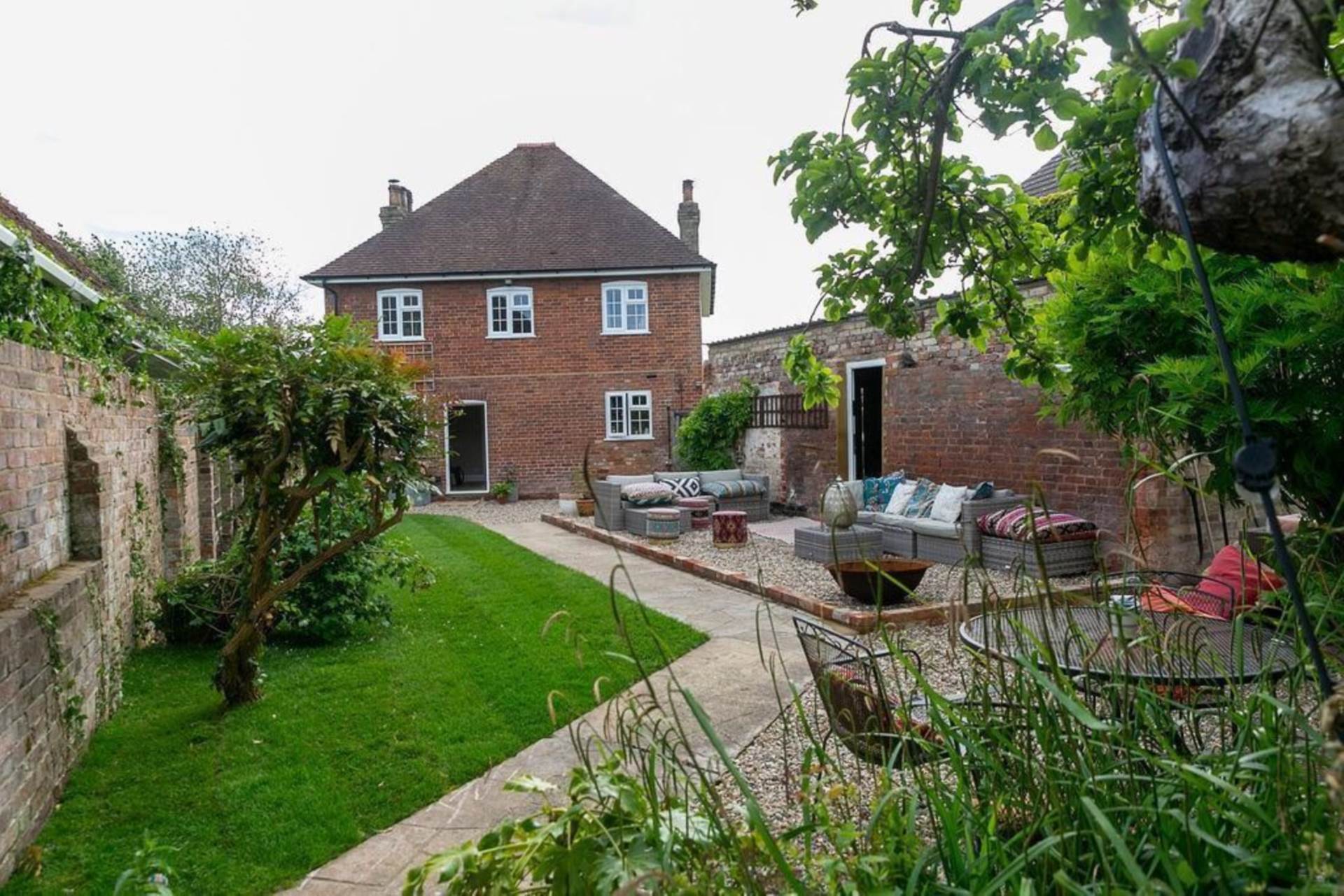 Additional Property Image 3 bedroom Detached for sale in Leighton Buzzard 36